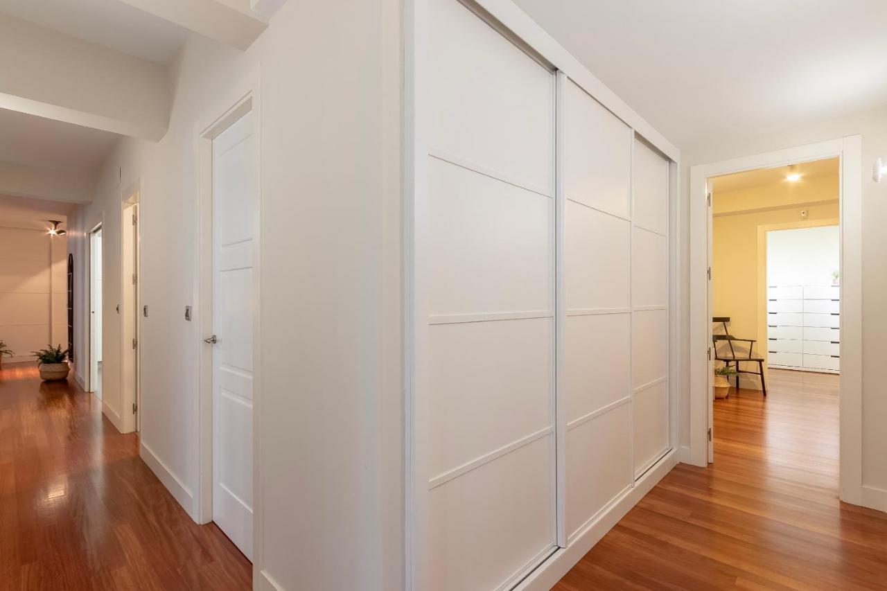 Gran Apartamento Con Estilo En El Centro De Bilbao Esterno foto