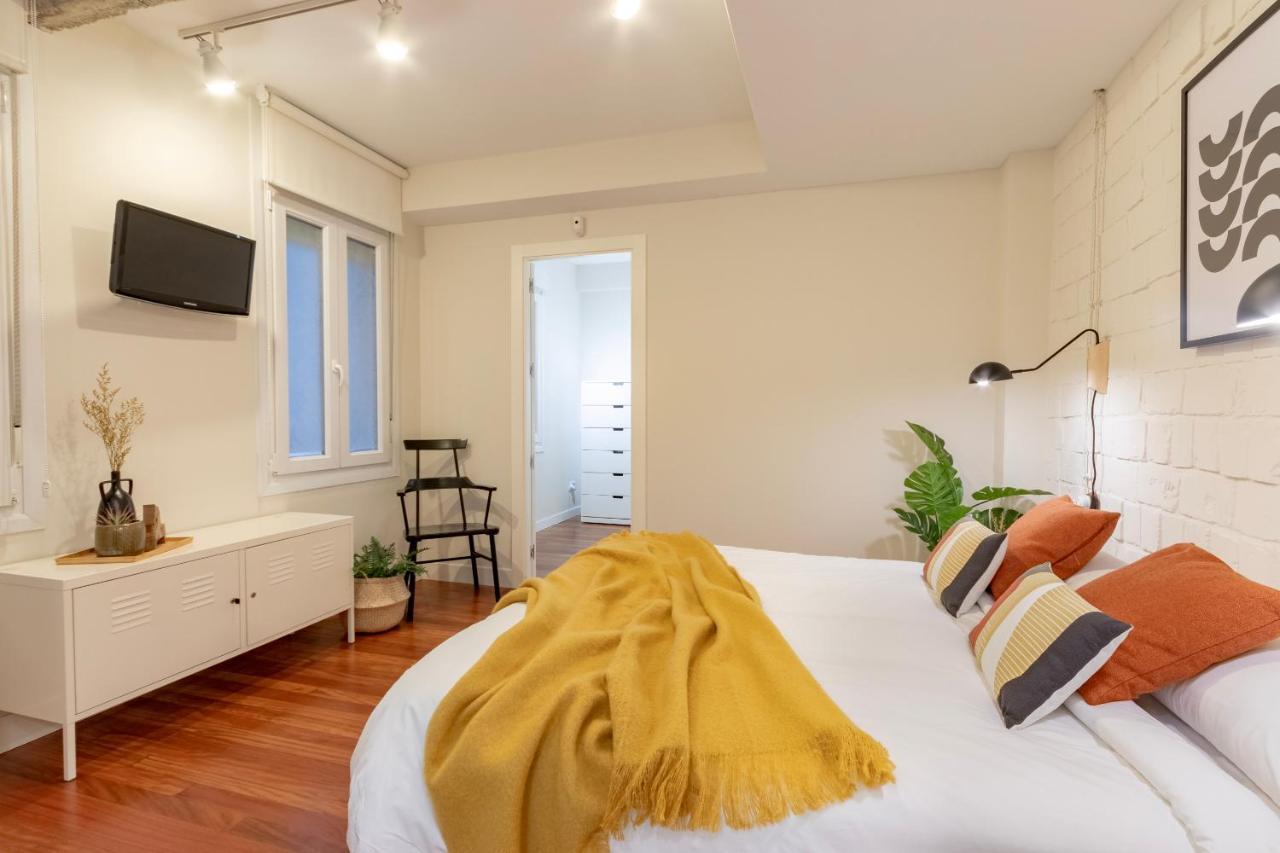 Gran Apartamento Con Estilo En El Centro De Bilbao Esterno foto