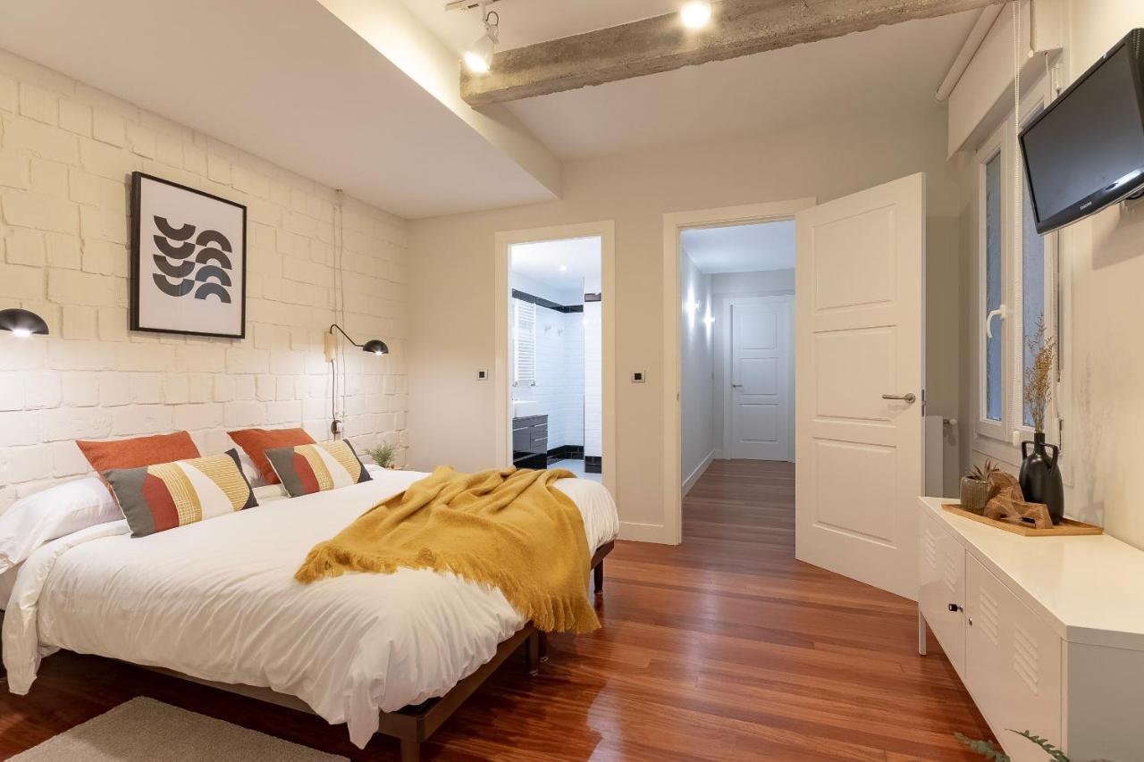 Gran Apartamento Con Estilo En El Centro De Bilbao Esterno foto