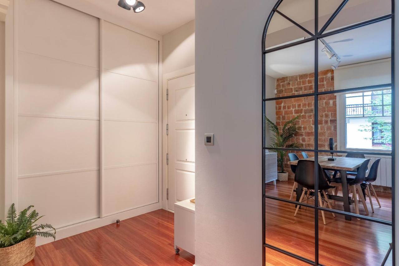 Gran Apartamento Con Estilo En El Centro De Bilbao Esterno foto