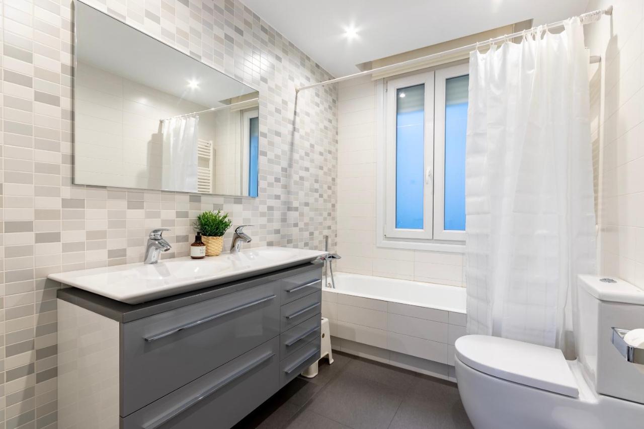 Gran Apartamento Con Estilo En El Centro De Bilbao Esterno foto