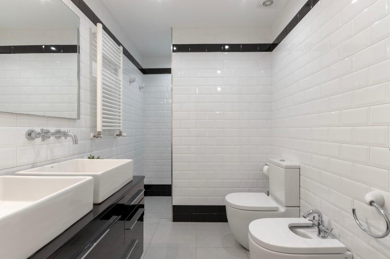 Gran Apartamento Con Estilo En El Centro De Bilbao Esterno foto